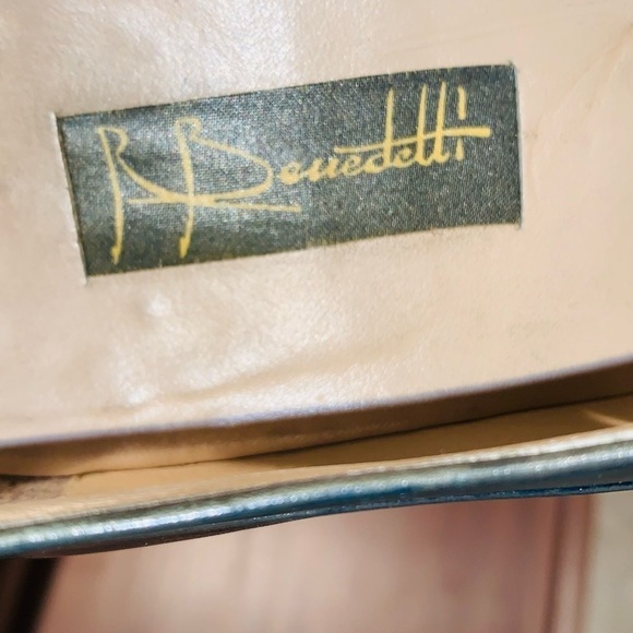 R Benedetto leather Wingtip Oxford. - Picture 12 of 14